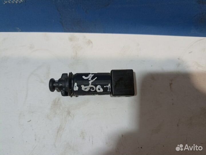 Датчик тормоза Renault Logan 1 седан 1.4 K7J710
