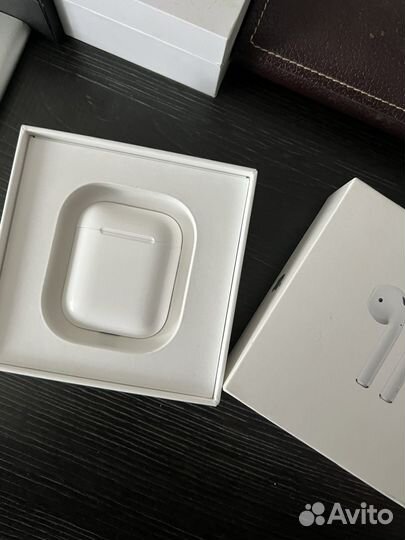 Airpods 2