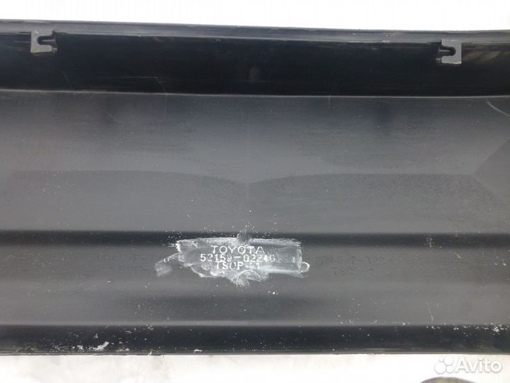 Бампер задний на toyota corolla E 12