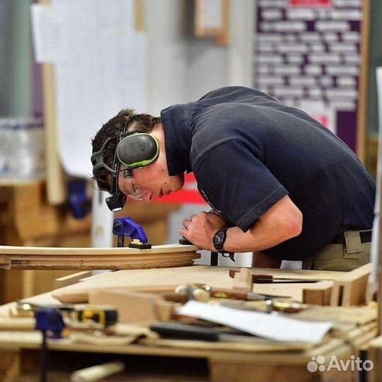 Столяр, сборщик каркасов на мягкую мебель