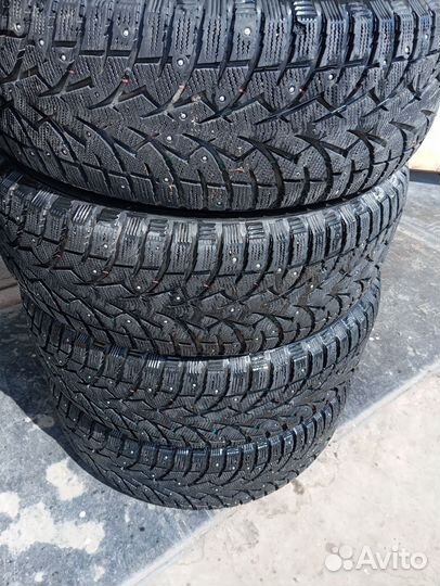 Toyo Observe G3-Ice 275/60 R20