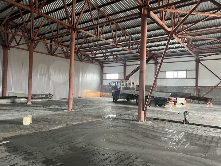 Склад, 2350 м²