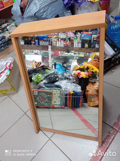 Тумба с зеркалом