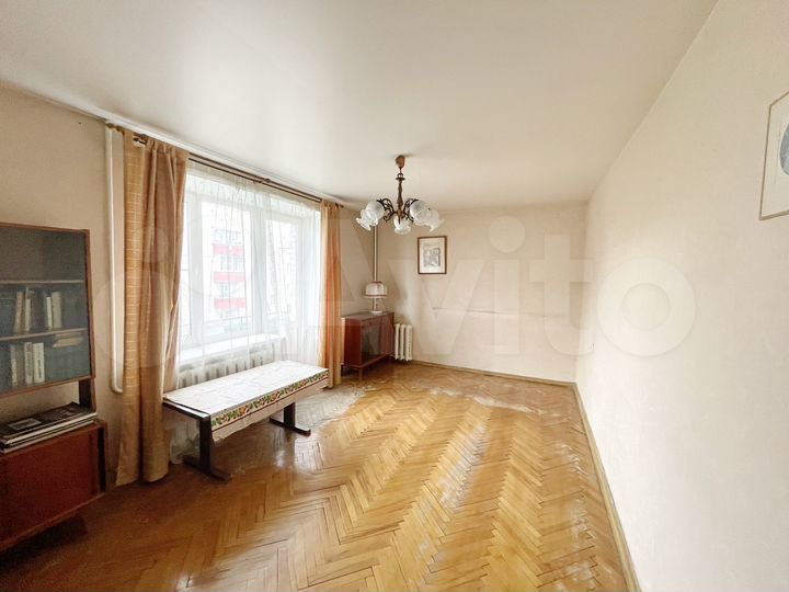 2-к. квартира, 47 м², 8/9 эт.