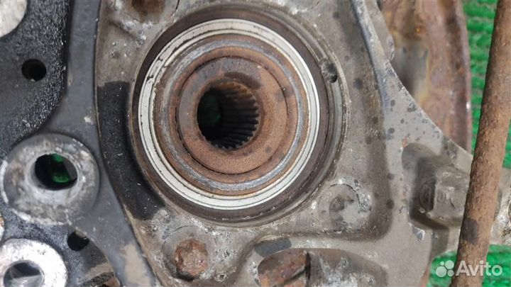 Кулак задний правый Mercedes Benz E-class W211 20