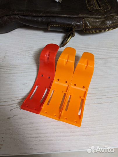 Защелка на чехол для коньков CCM easy step