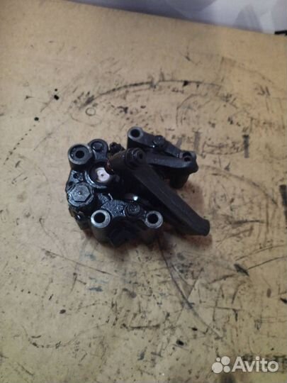 Ось коромысел DAF XF 105 2009