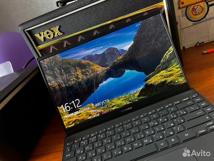 Ноутбук asus zenbook ux325e