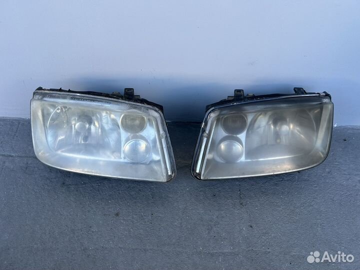 Фара передняя левая правая Volkswagen Bora