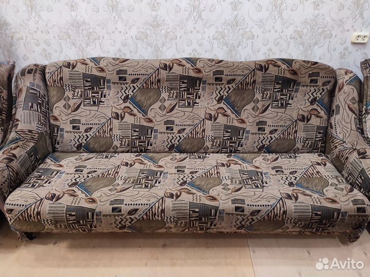 Диваны и кресло бу