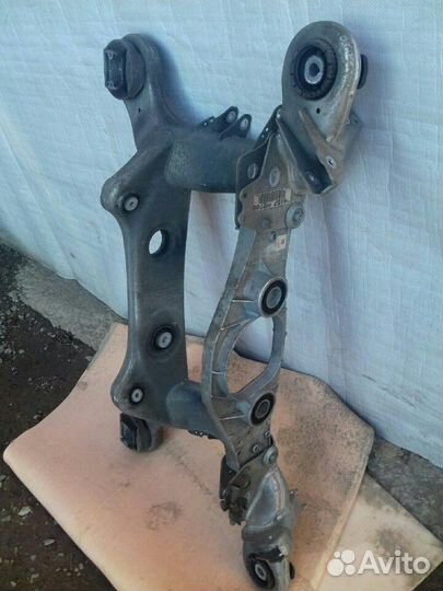 Подрамник задний Мерседес 222 с авто 18 года ориги