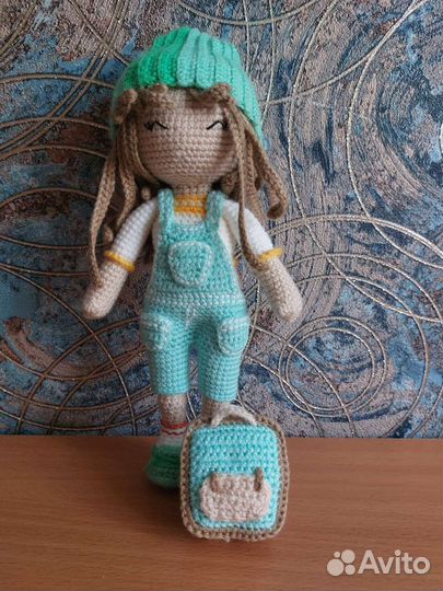 Вязаная кукла Ника