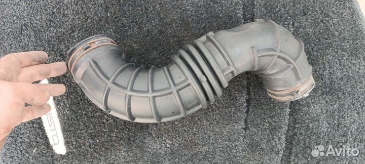 Патрубок воздушного фильтра Киа Церато 2 1.6 G4FC