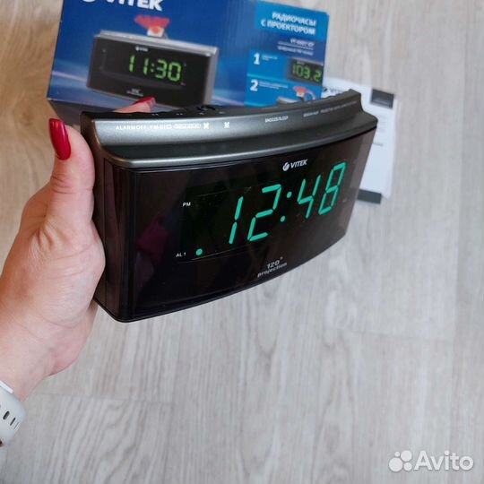 Радиочасы Vitek VT-6607 с проектором