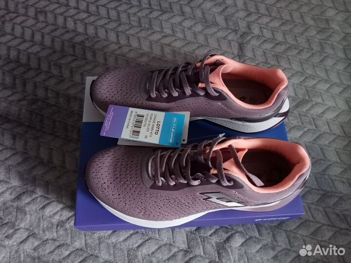 Кроссовки женские Lotto