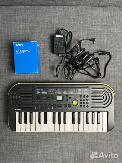 Синтезатор Casio SA-46 с ориг. адаптером питания