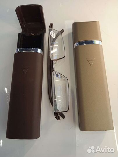 Очки +1, 5 с чехлом(1,75.3,0.)