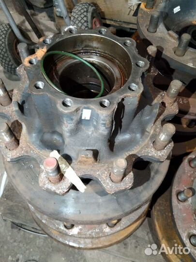 1812161 Ступица задняя DAF XF105 (прямое кольцо)