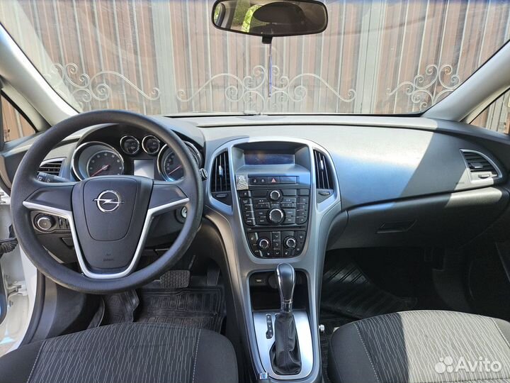 Opel Astra 1.6 AT, 2014, 160 000 км