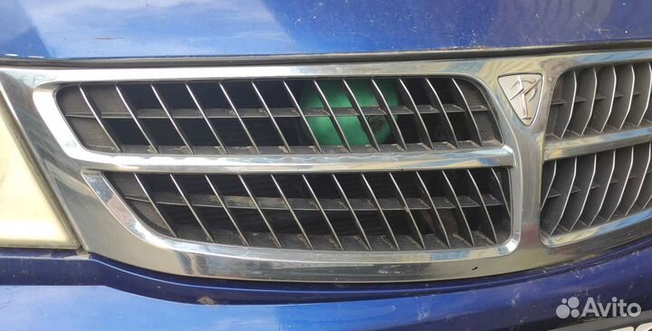 Решетка радиатора Nissan Presage 30