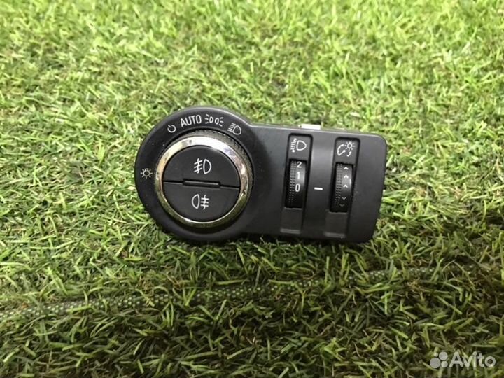 Переключатель света Opel Astra J A14NET 2013