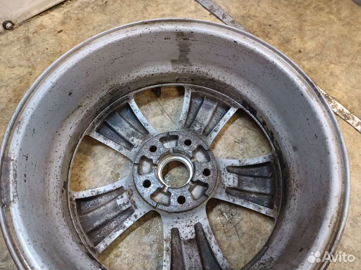 Диск ориг. Kia r17 5*114, 3 d67, 1 1шт