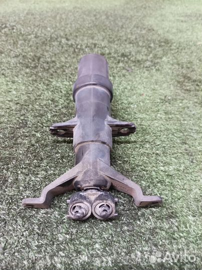 Форсунка омывателя фары VW Touareg 2002-2010