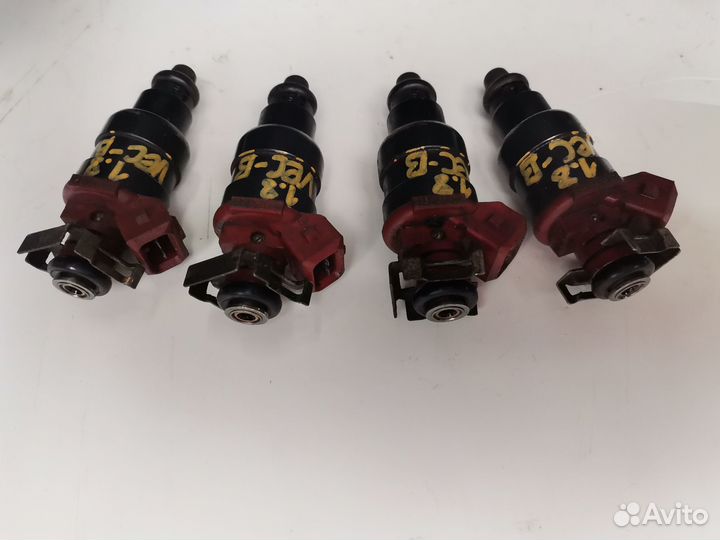 Форсунка топливная- Opel Vectra B X18XE X20XEV