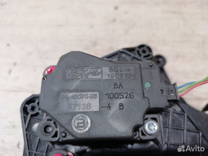 Моторчик заслонки печки Land Rover Freelander