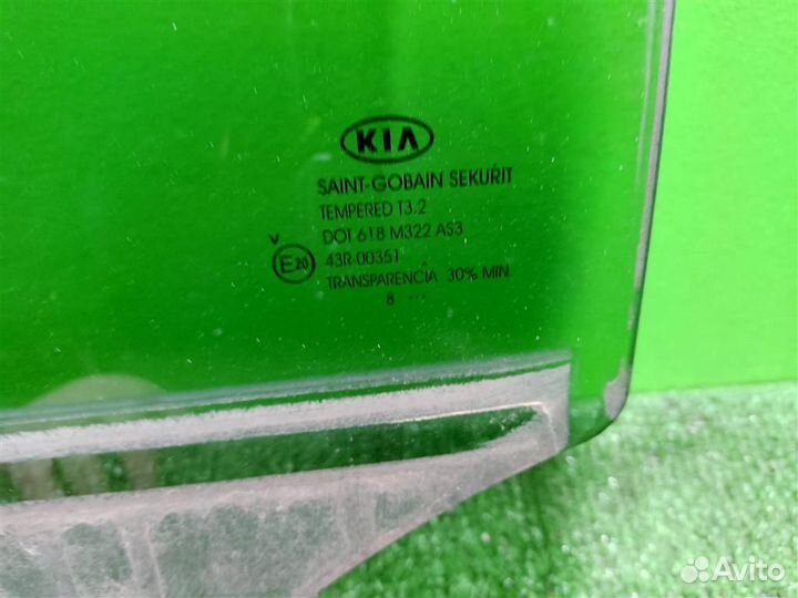 Стекло заднее левое KIA Sportage 2 (KM) 2009