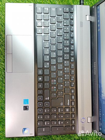 Ноутбук samsung np305v5a a8/4gb/hdd640/15
