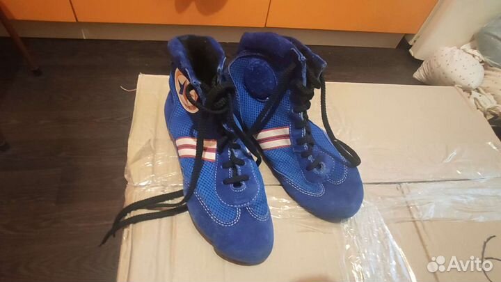 Спортивная обувь для борьбы на мальчика
