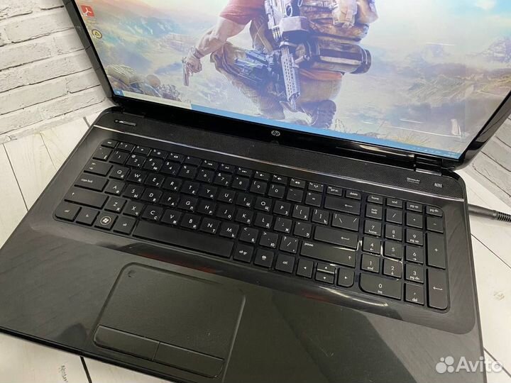 Быстрый ноутбук HP 17.3 / SSD