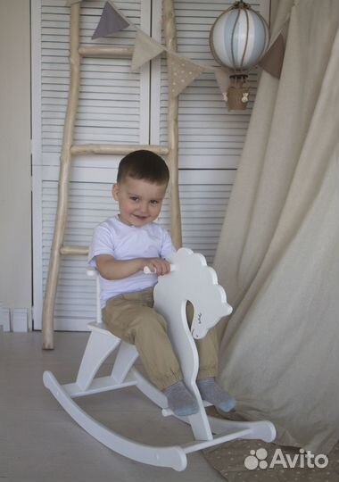 Лошадка-качалка