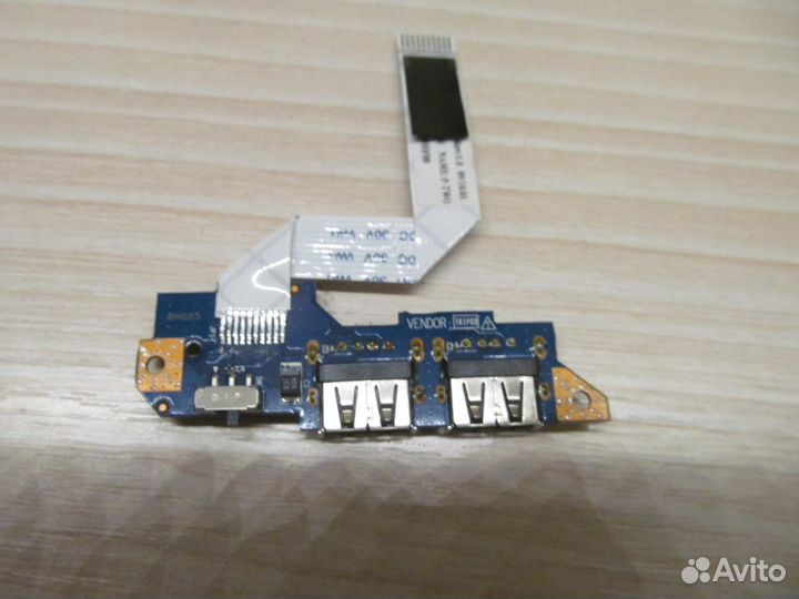 Нетбук Lenovo S10-2 по комплектующим