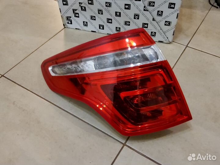 C4 Picasso Фонарь задний внешний левый