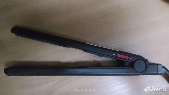 Выпрямитель для волос в отличном состоянии