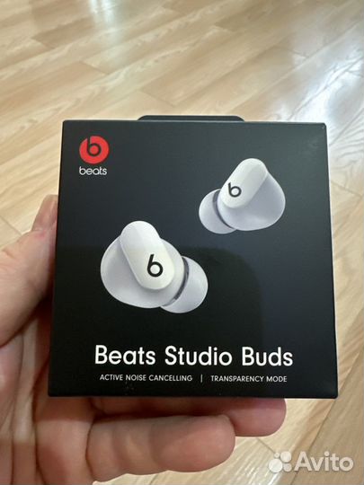 Беспроводные наушники Beats studio Buds