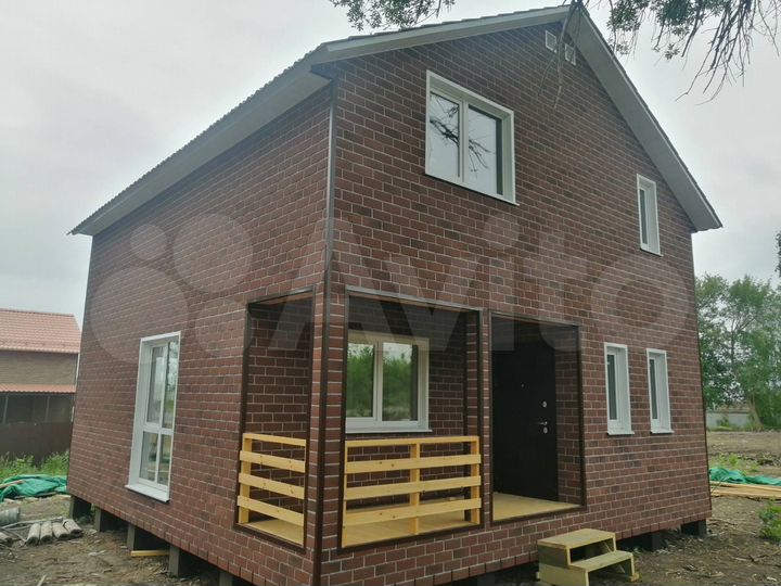 Дом 104 м² на участке 4,5 сот.