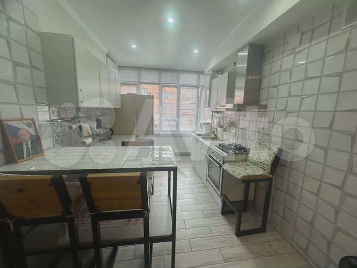 2-к. квартира, 67,6 м², 2/3 эт.