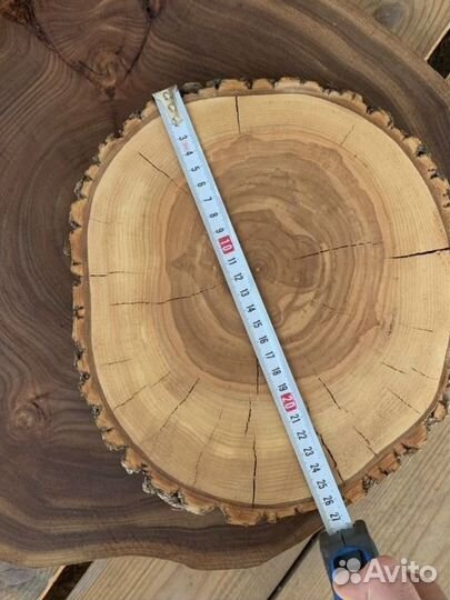 Торцевые спилы дерева ровные