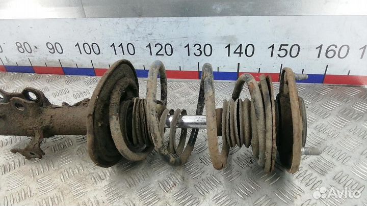 Амортизатор/стойка передняя левая Toyota Corolla