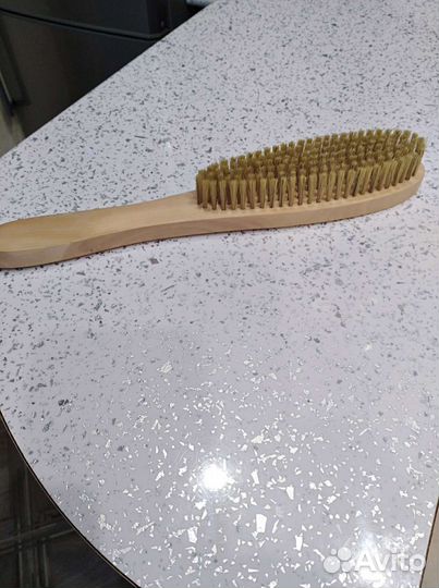 Новая щетка нат. большая