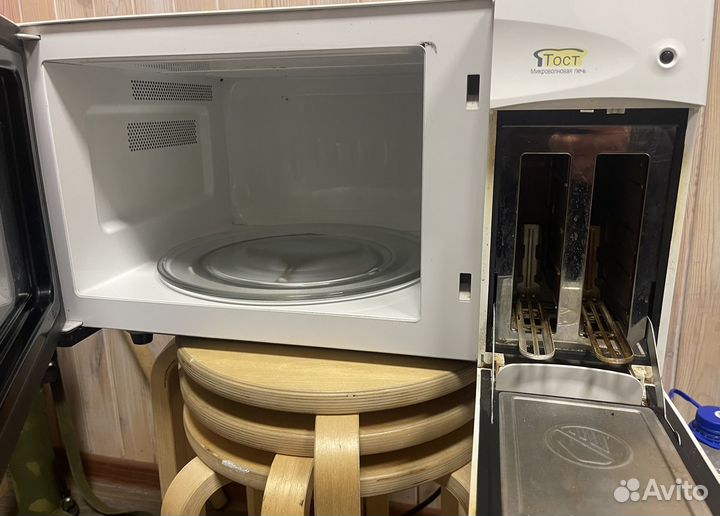 Микроволновая печь с тостером