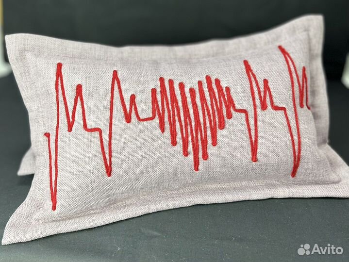 Декоративная наволочка «Кардио ритм»
