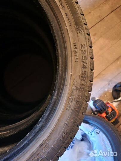 Triangle Snowlink TWT02 225/45 R19 96V