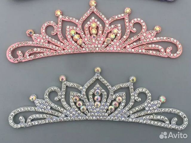 Украшение для волос на пучок для гимнастики