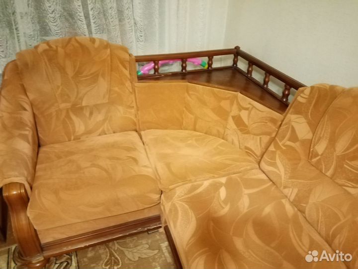 Угловой диван бу