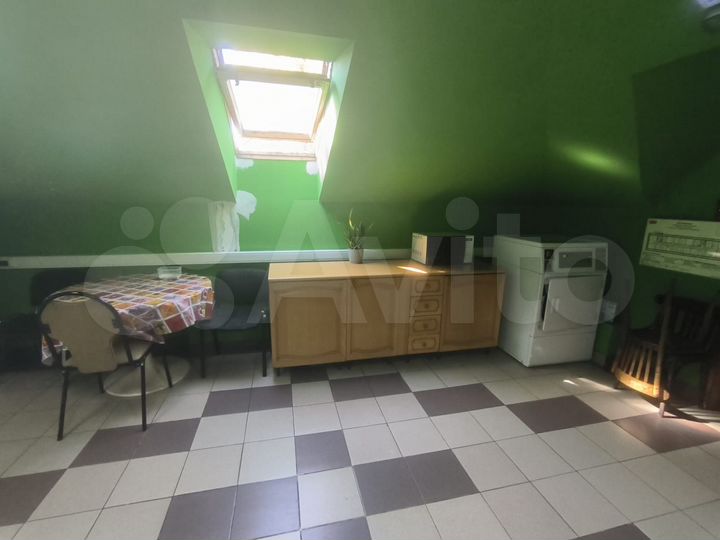 Комната 15 м², 1/4 эт.