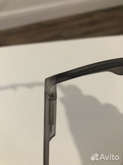 Солнцезащитные очки